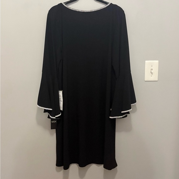 MSK Black Long Sleeve Dress with Flared Cuffs - Picture 4 of 5